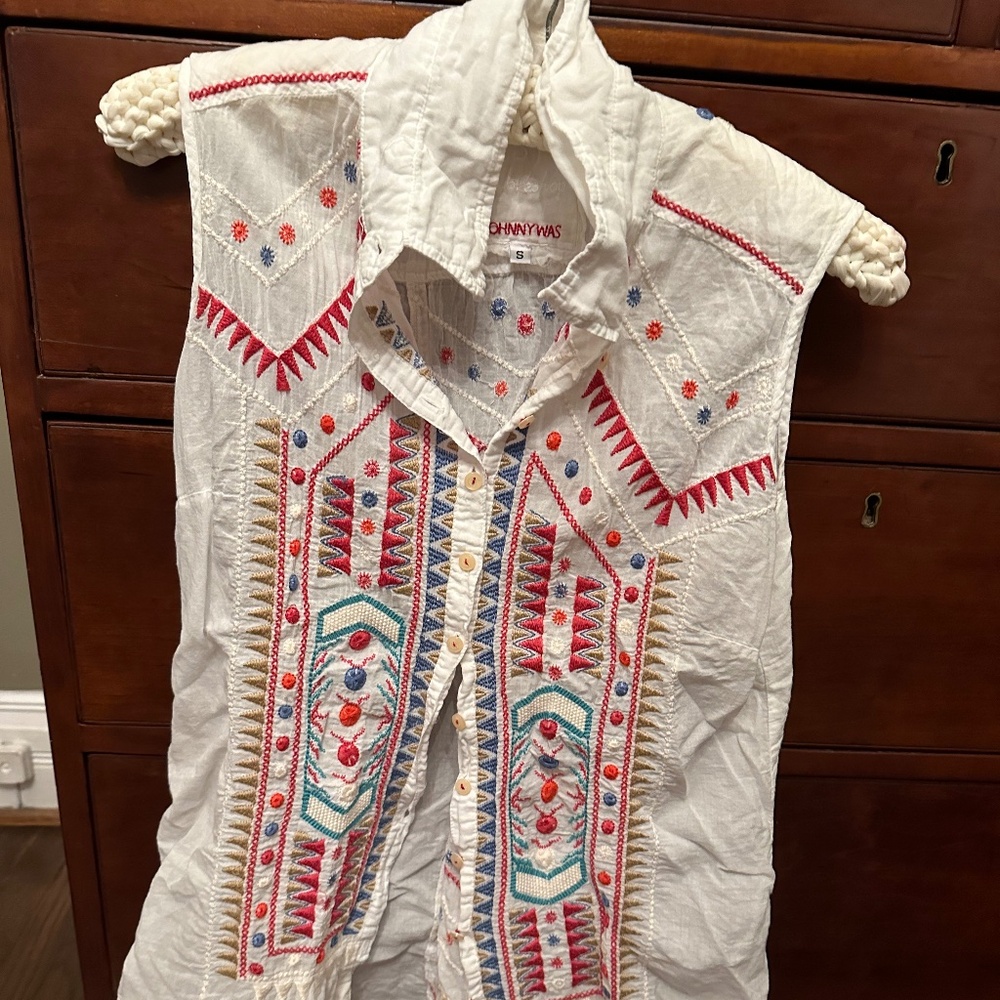 Johnny Was blouse sleeveless cotton size small